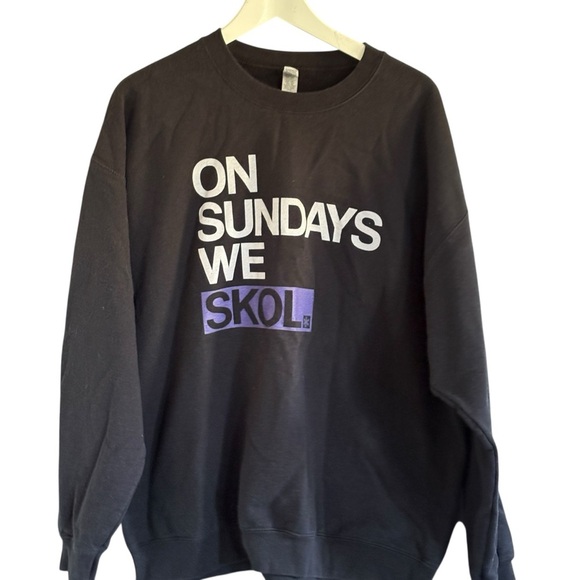 On Sundays We Skol Unisex Sweatshirt Size XL MN Vikings NFL - Picture 1 of 5